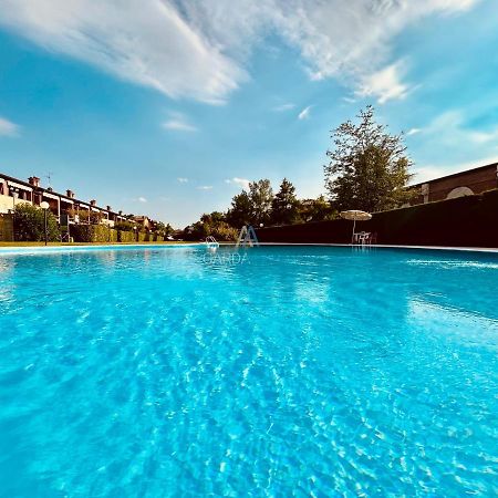 Artemide Apartment - A Soli 150M Dal Lago Di Garda Сирмионе Экстерьер фото
