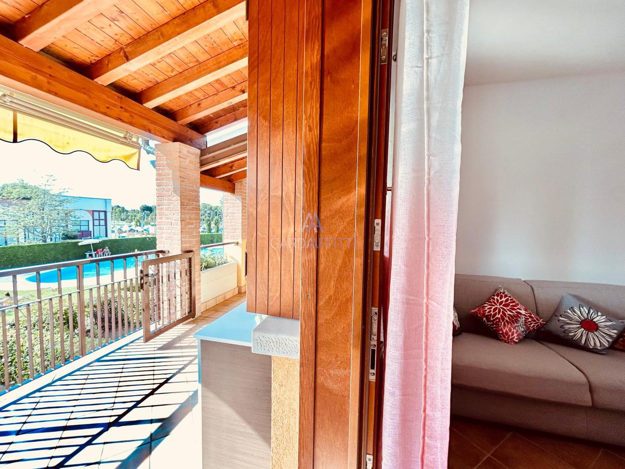 Artemide Apartment - A Soli 150M Dal Lago Di Garda Сирмионе Экстерьер фото