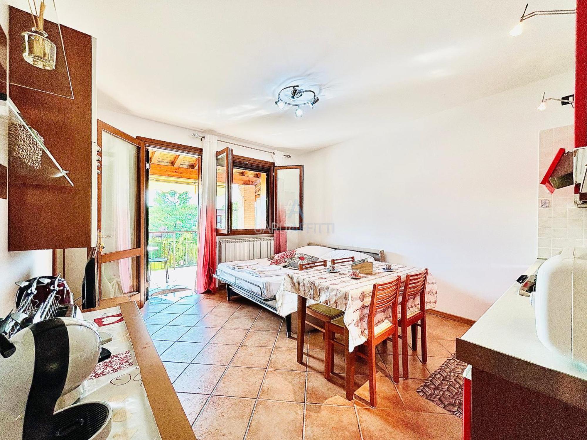 Artemide Apartment - A Soli 150M Dal Lago Di Garda Сирмионе Экстерьер фото