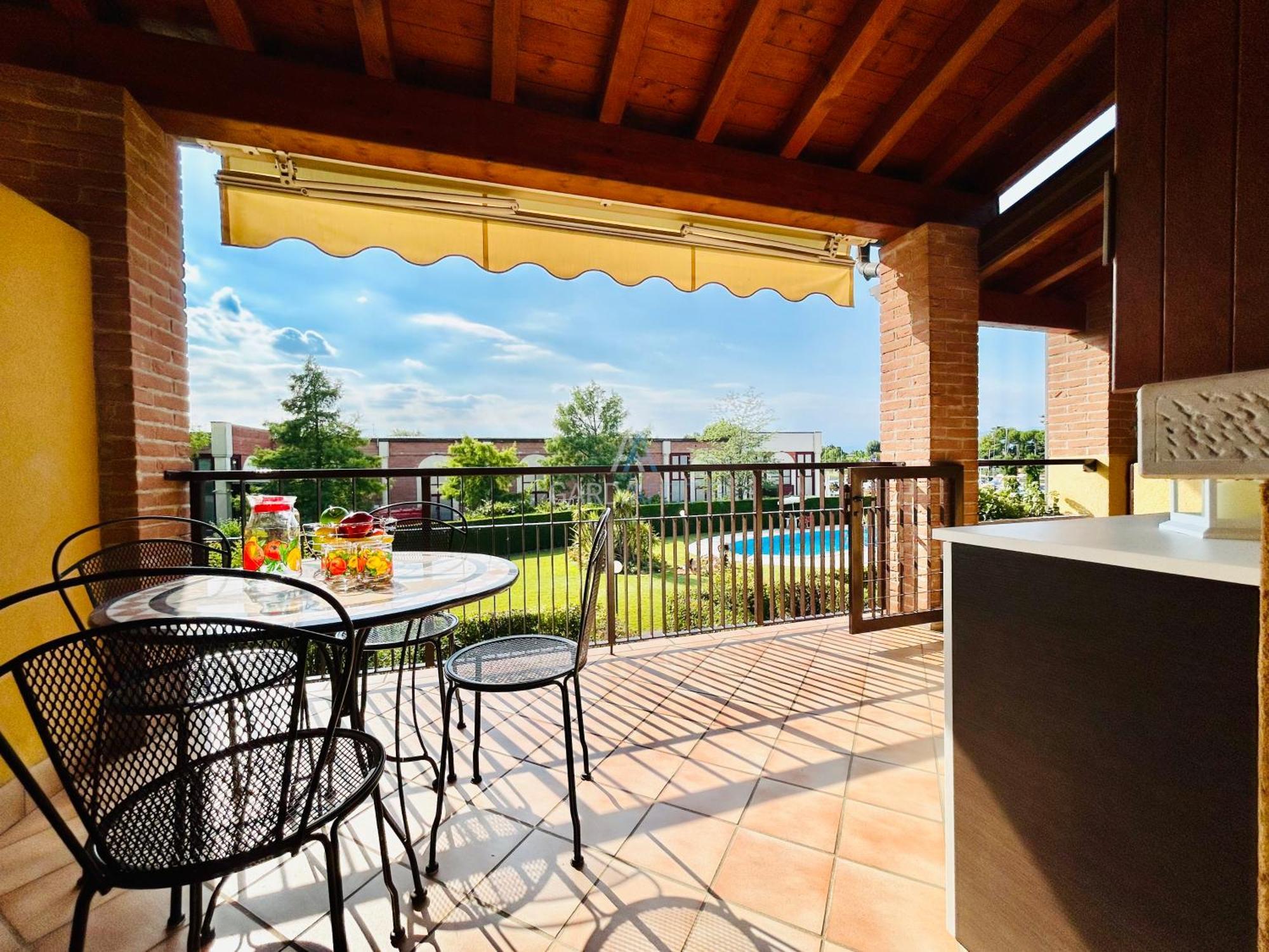 Artemide Apartment - A Soli 150M Dal Lago Di Garda Сирмионе Экстерьер фото