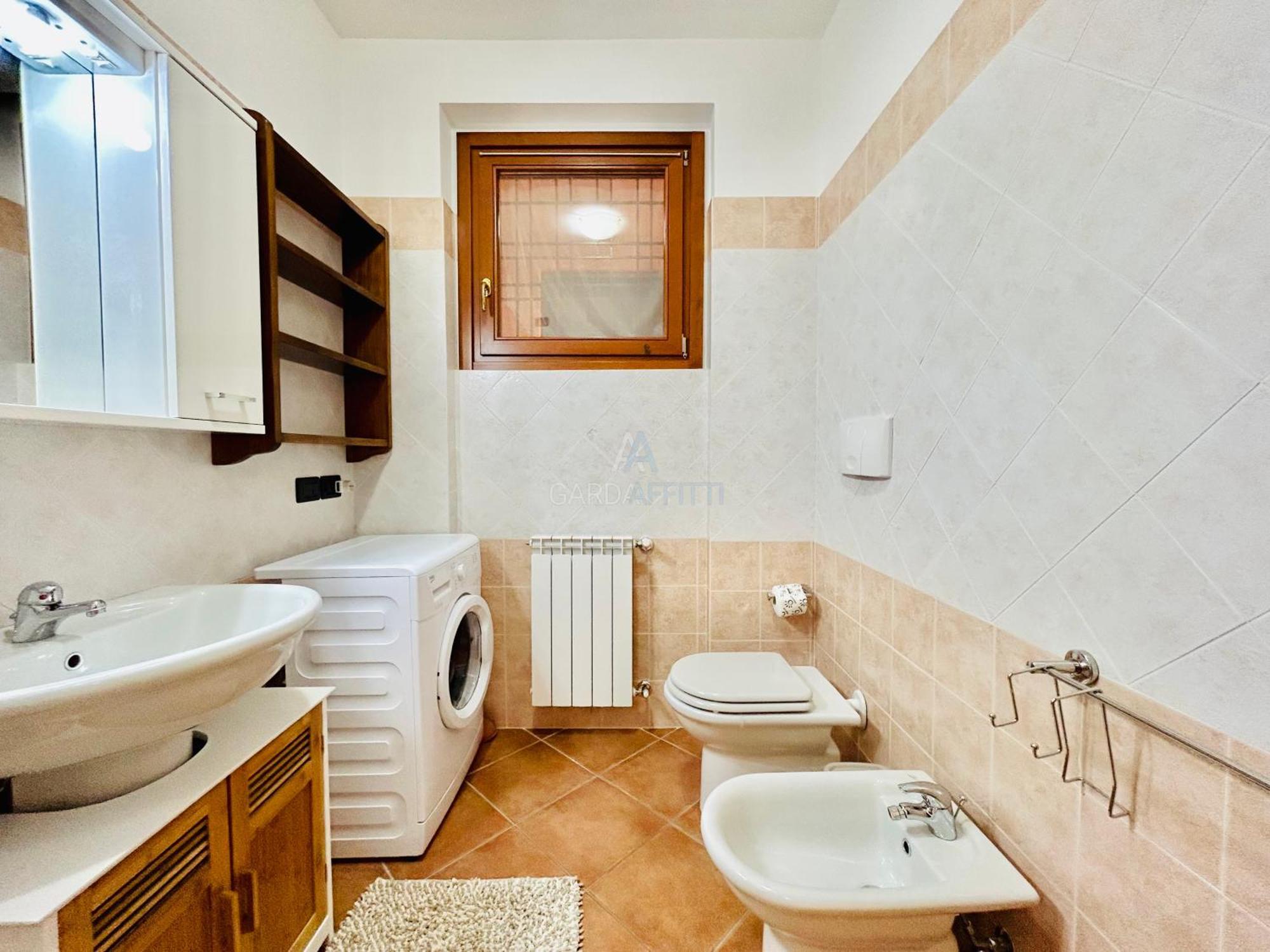 Artemide Apartment - A Soli 150M Dal Lago Di Garda Сирмионе Экстерьер фото