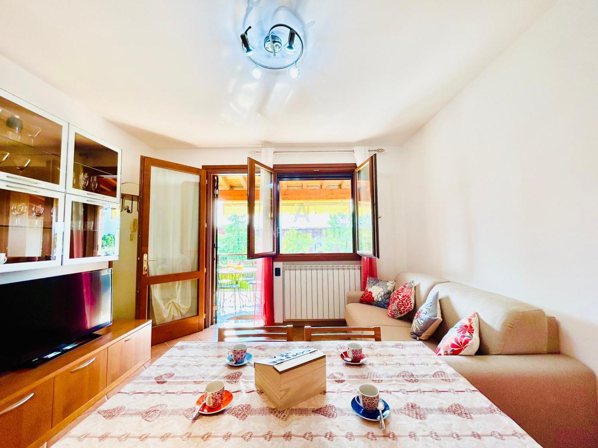 Artemide Apartment - A Soli 150M Dal Lago Di Garda Сирмионе Экстерьер фото